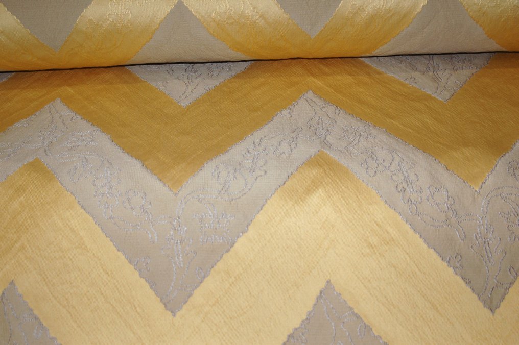 San Leucio 1789 - Lozenge Jacquard Fabric col. arany és levendula - Textil  - 400 cm - 140 cm #1.1