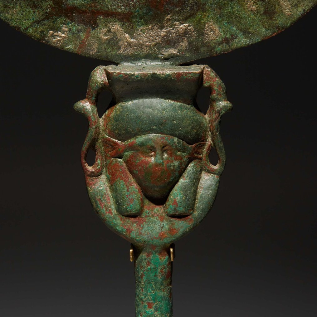Egiptul Antic Bronz Fine Hathor se confruntă cu Mirror. Perioada târzie, 664 - 332 î.Hr. 28 cm inaltime. Licență de #2.2