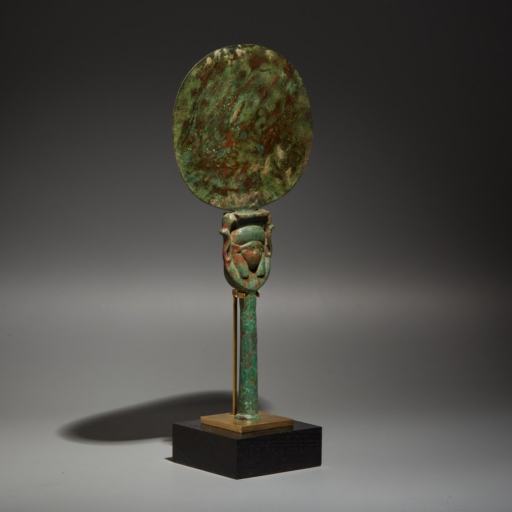 Egiptul Antic Bronz Fine Hathor se confruntă cu Mirror. Perioada târzie, 664 - 332 î.Hr. 28 cm inaltime. Licență de #3.2