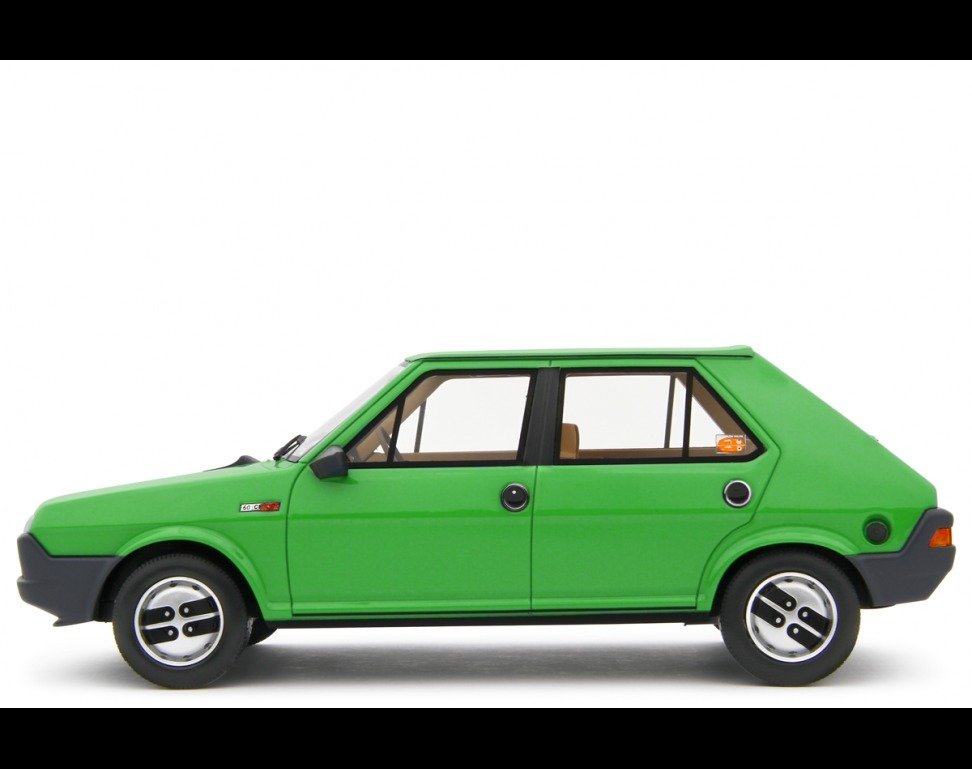 Laudoracing 1:18 - Modell kis városi autó - Fiat Ritmo 60CL Verde 1979 - LM155C #1.0
