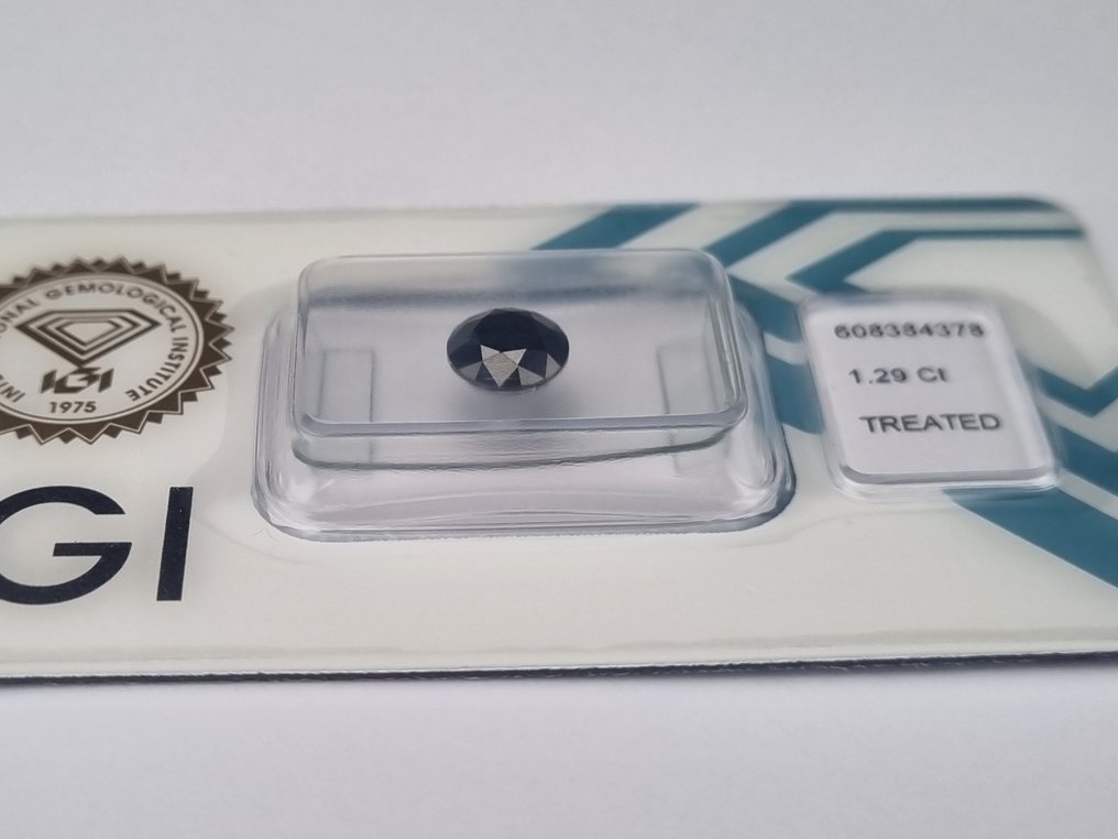 Nincs minimálár - 1 pcs Gyémánt  (Színkezelt)  - 1.29 ct - A laboratóriumi jelentésben nincs megadva - IGI (B) #4.3