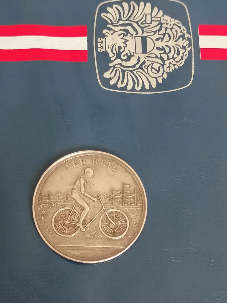 匈牙利. Very early silver Hungarian cycling medal, 1899 #1.2