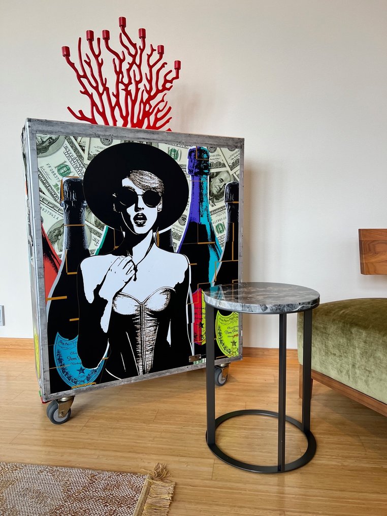 Noboringo "Madame Jeanette Pop Art" - 手推车 - 全尺寸飞机手推车“CeeVee” - 铝 - Aigle Azur Airlines 巴黎 #3.2