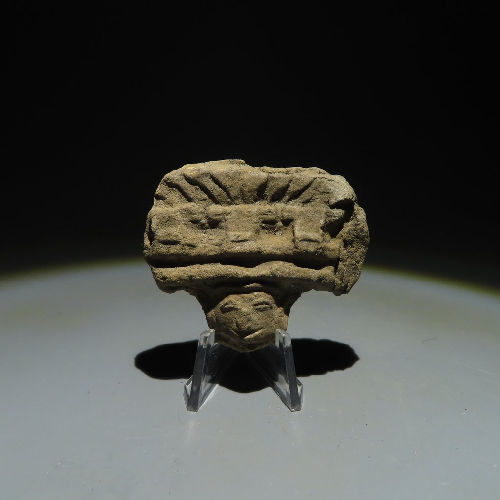 Teotihuacán, México Terracota Figura de cabeza. 100-500 d.C. 4,4 cm. Licencia de Importación Española. #2.1