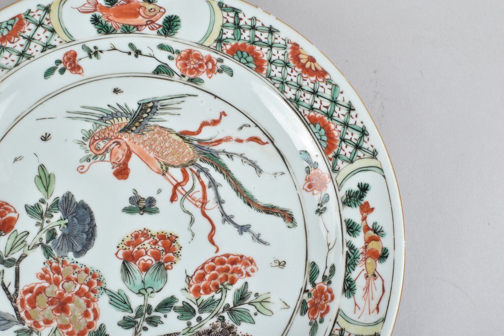 盘子 - decorated in the familles verte palette with a phoenix - 瓷 #3.1