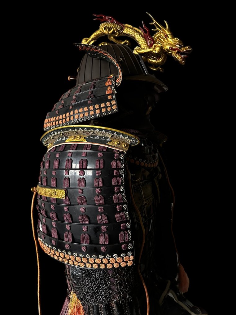 Original Japanese War armor - Fabric, iron, leather - Samurai Ashikaga clan - Japan - Edo period around 1650 #2.1