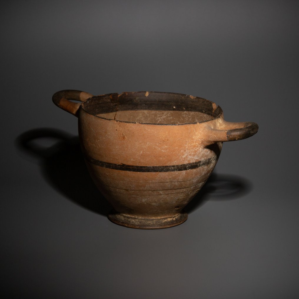 Korinthisk, oldgræsk Keramik Skyphos. 6. århundrede f.Kr. 8,5 cm Højde. #1.2