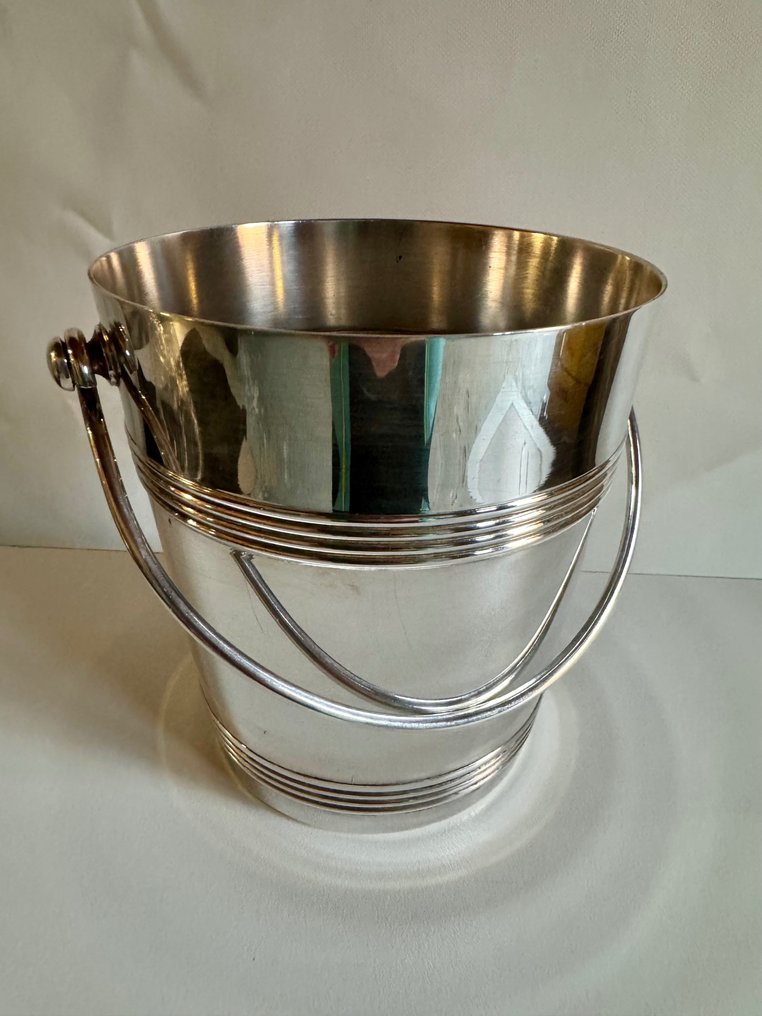 Christofle - Luc Lanel - Champagne cooler -  modèle - Biarritz, Ice Bucket- Silverplated. -   #3.1