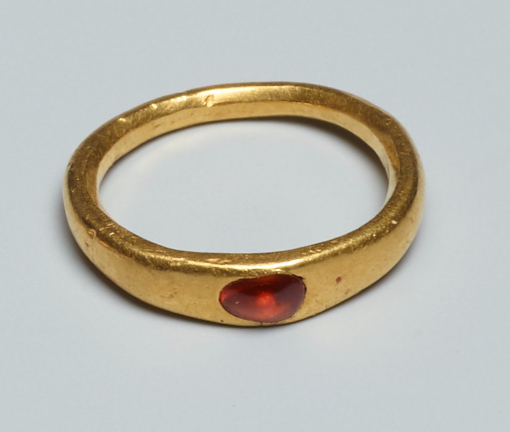 Romersk antikk Gull og karneol Fingerring i gull og granat #2.1