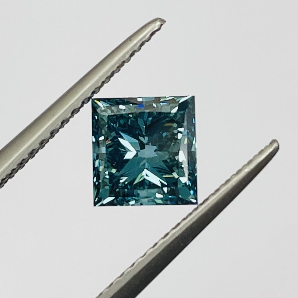 1 pcs 鑽石 - 1.70 ct - 公主方形 - Color Enhanced - 艷彩藍色 - VS2 #3.1