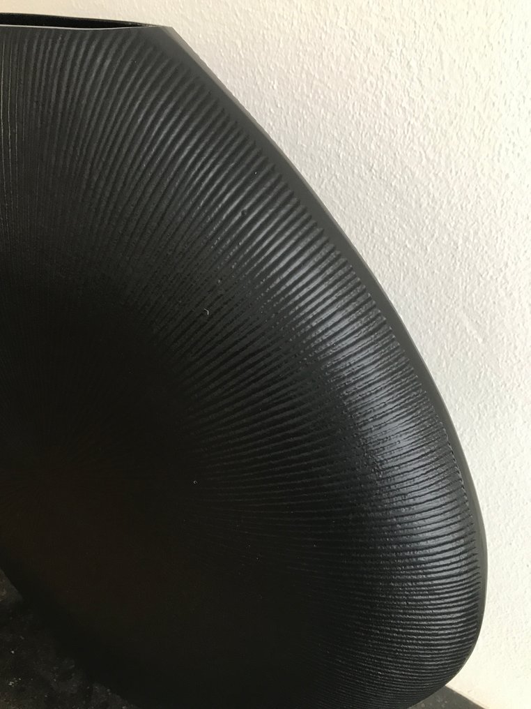 PTMD 2_101075047 Jar Oval Stripe Pattern Aluminium PTMD Tiro