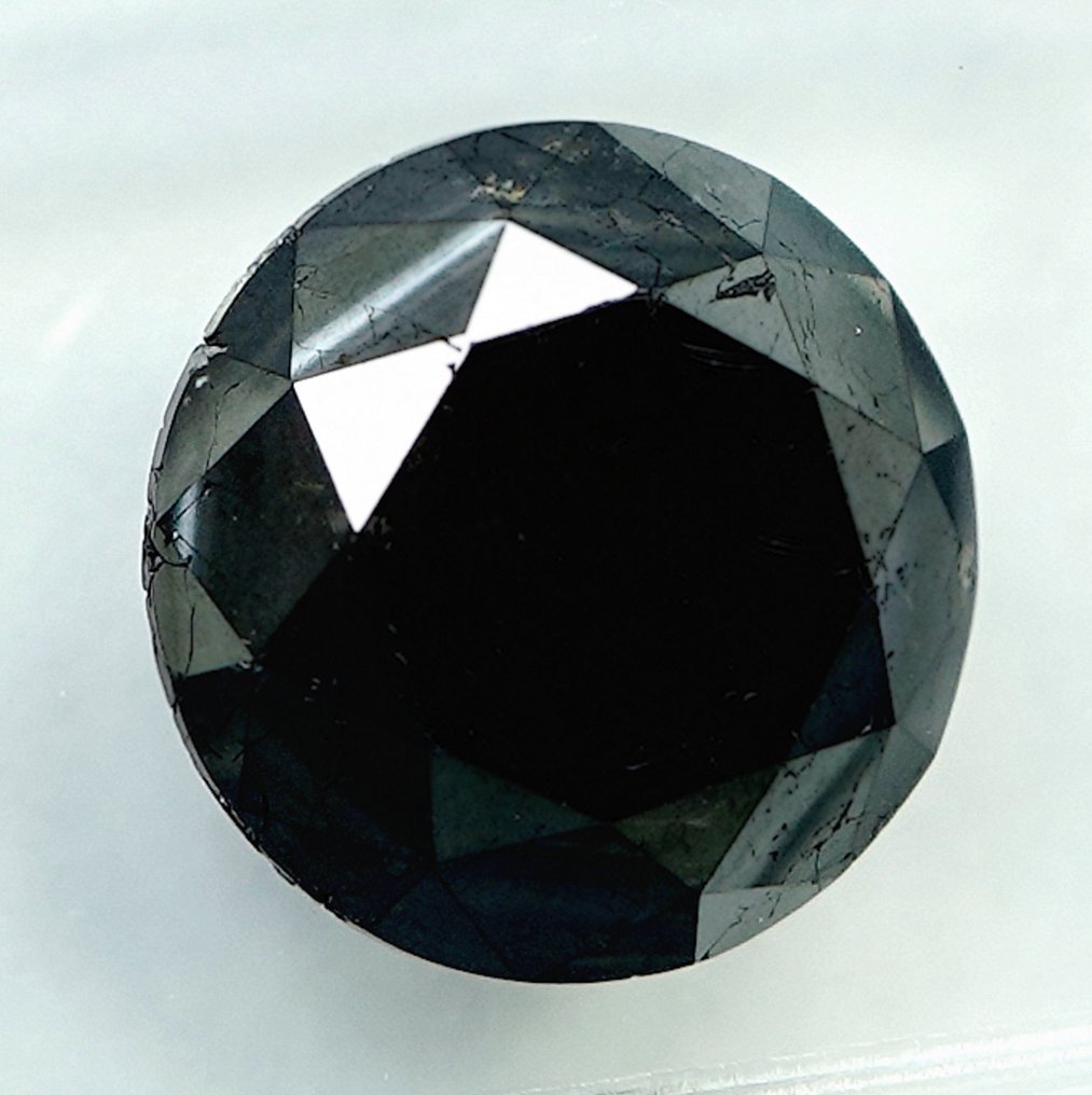 1 pcs Diamond  (Colour-treated)  - 3.89 ct - Not specified in lab report - International Gemological Institute (IGI) #4.3