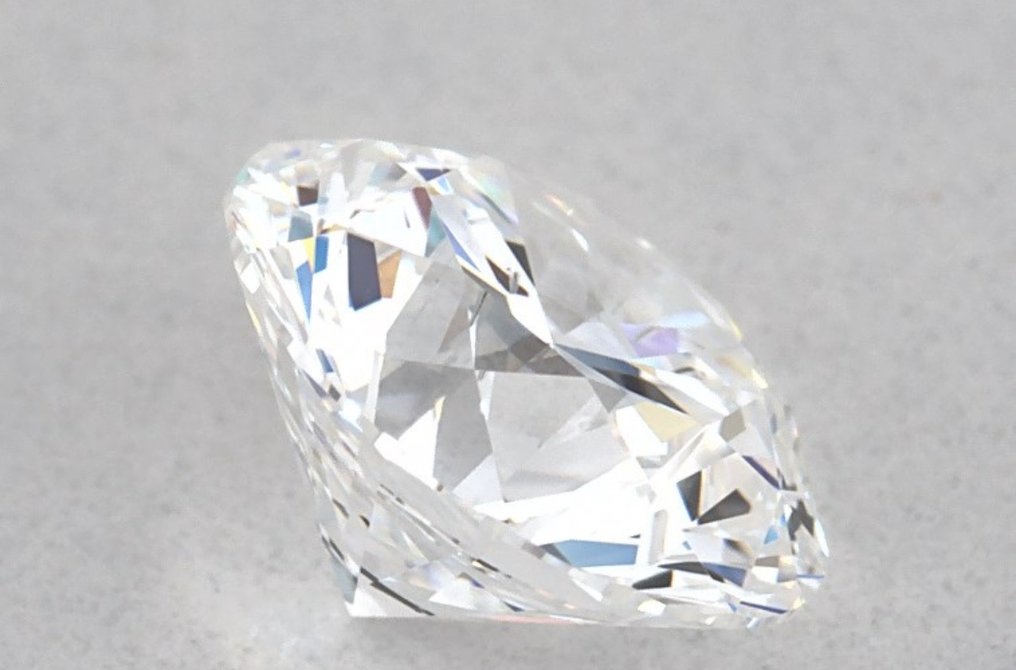 1 pcs 钻石  (天然)  - 0.63 ct - 圆形 - D (无色) - SI1 微内含一级 - 美国宝石研究院（GIA） #2.1