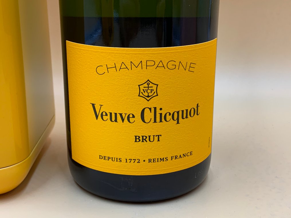 Veuve Clicquot, Cooler - 香槟地 Brut, Rosé - 2 Bottles (0.75L) #4.3