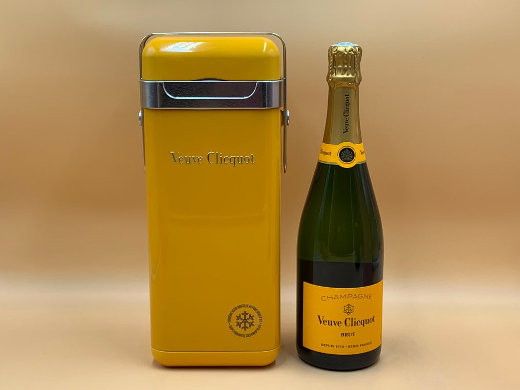 Veuve Clicquot, Cooler - 香槟地 Brut, Rosé - 2 Bottles (0.75L) #2.1