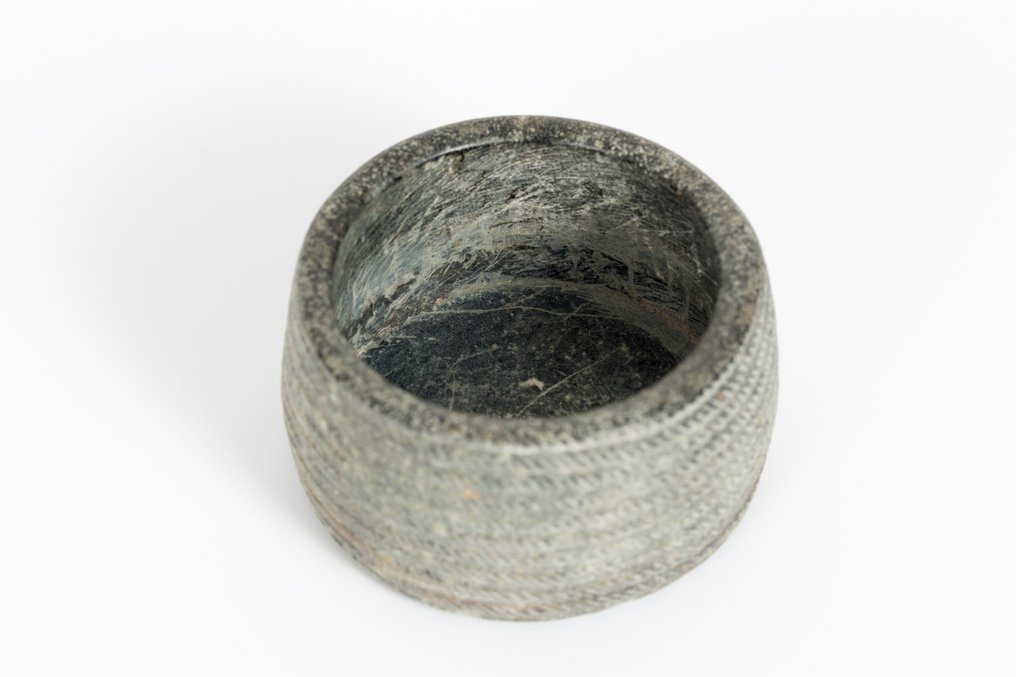 Naher Osten, Kerman Stein Gefäß. 4. Jahrhundert v. Chr. 7,2 cm Durchmesser. #3.2