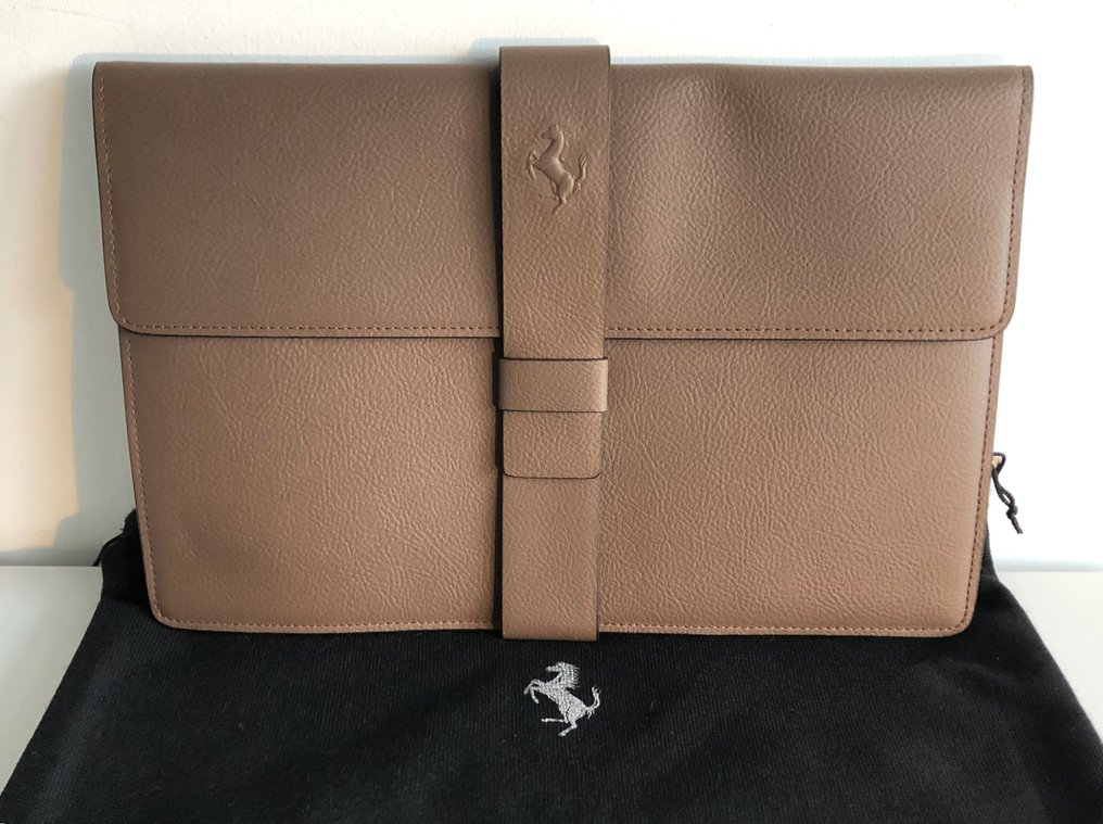 accessorio - Ferrari - Ferrari Map / Documentenhouder (Made in Italy / Schedoni) #1.0