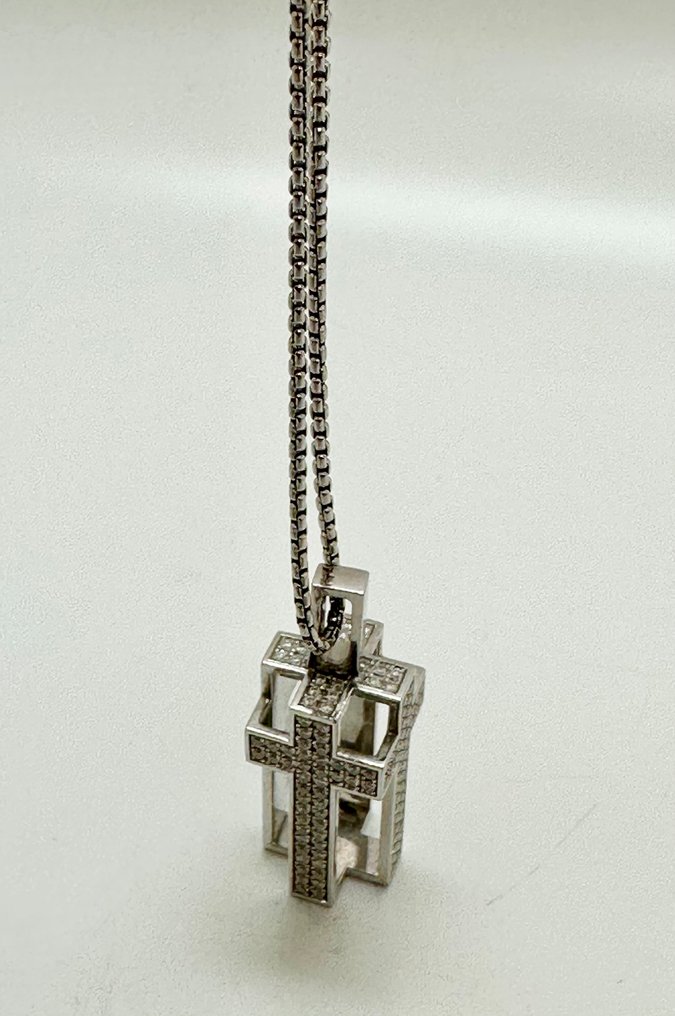 Other brand - Colar com pingente - 18 K Ouro branco - Roger Dubuis diamantes #1.0