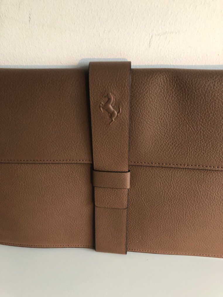 accessorio - Ferrari - Ferrari Map / Documentenhouder (Made in Italy / Schedoni) #1.0