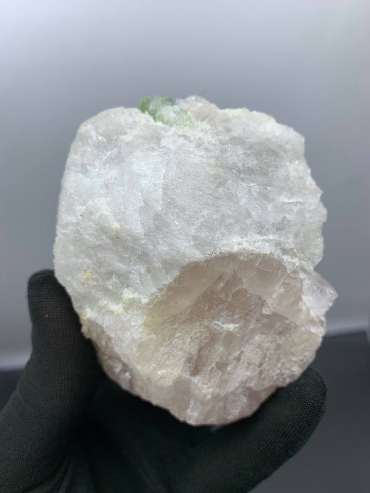 Moganite Crystal - Height: 5.8 cm - Width: 8.7 cm- 324 g - (1) #3.2