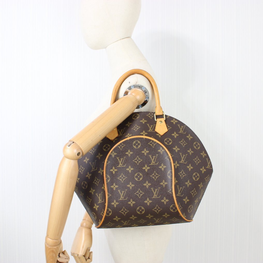 Louis Vuitton Ellipse Handbag auction online Catawiki