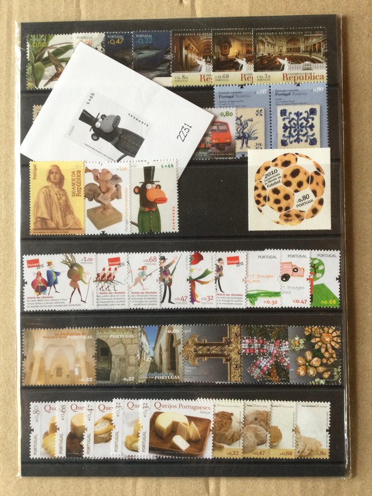 Portugal 2010 - Portuguese stamps, full year 2010 with a block - CTT selos de Portugal #3.2