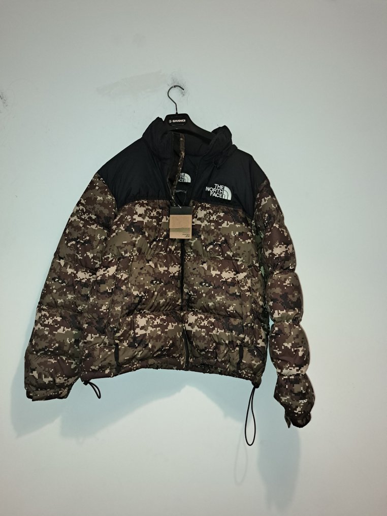 Supreme X North Face Bomber jacket New with tags auction online Catawiki