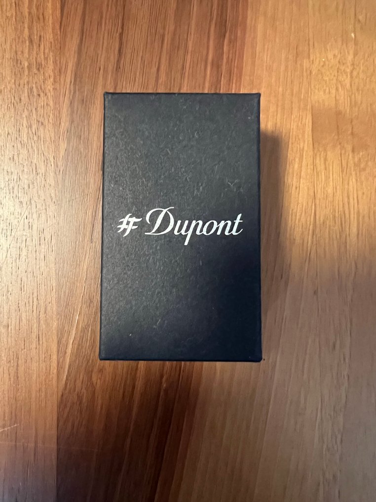 S.T. Dupont - Hooked (Discontinued) - χωρίς τιμή ασφαλείας - Αναπτήρας - S.T. Dupont Αναπτήρας πολυτελείας με κούμπωμα, διακοπείσας παραγωγής. #1.0