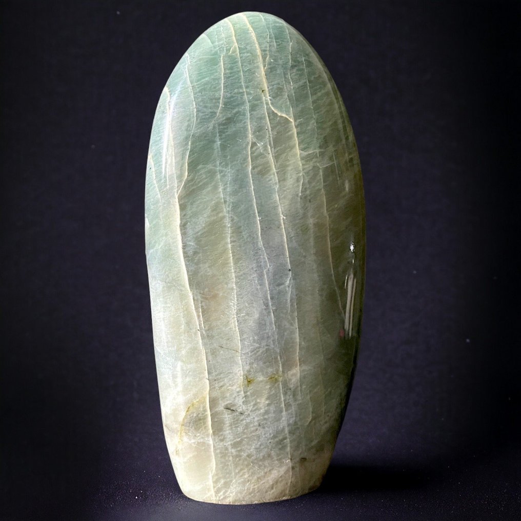 Garnérite - Pierre de lune verte - Groupe serpentine - Hauteur : 220 mm - Largeur : 110 mm- 1845 g #2.1