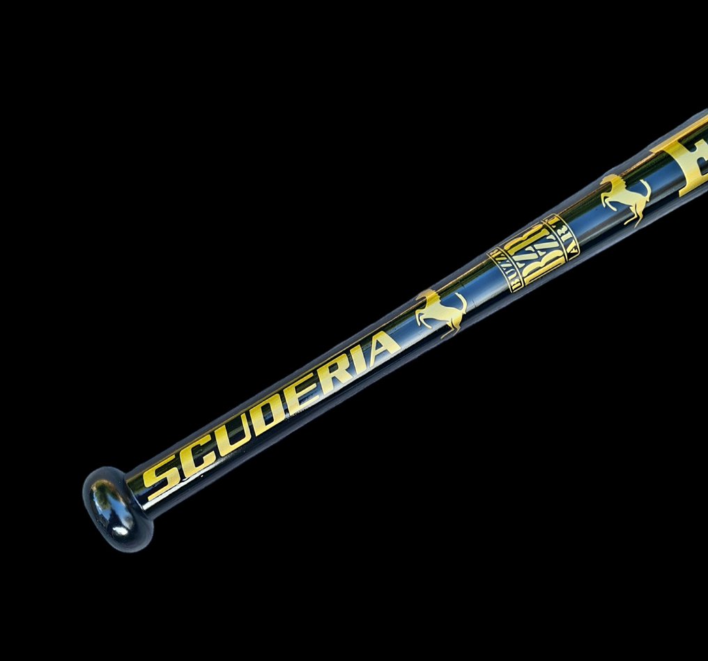 Moontje - Ferrari Baseball Bat Black-Gold edition. #1.0