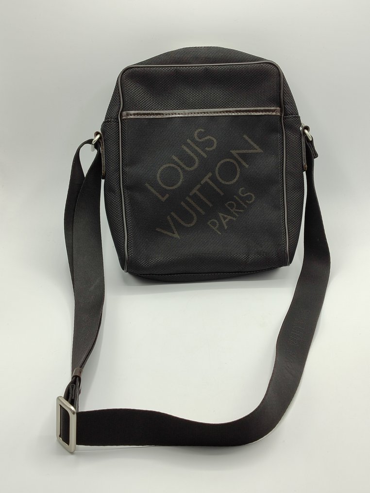 Louis Vuitton Sacoche Damier geant Schultertasche auktion Catawiki