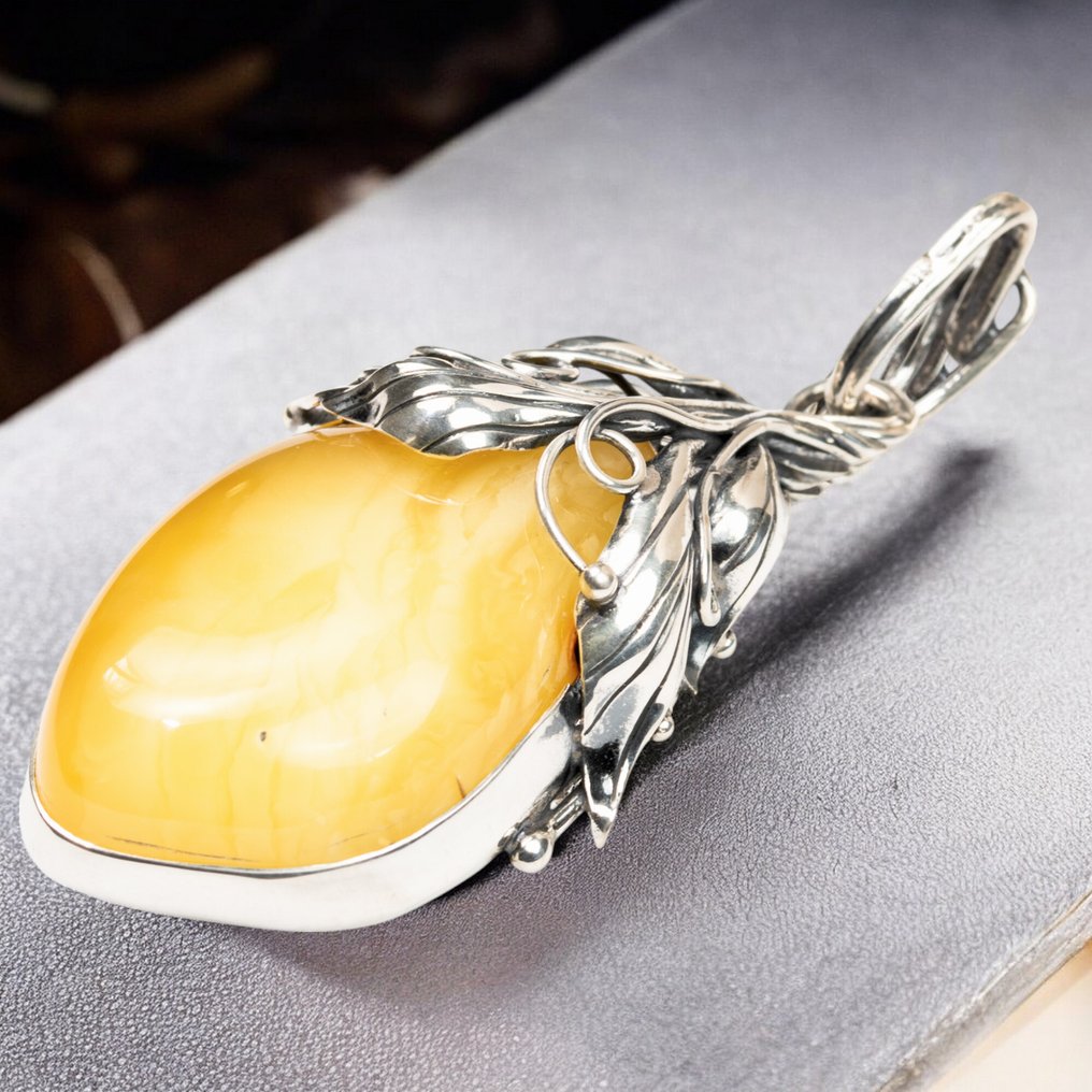 独家波罗的海琥珀吊坠 - 手工银饰 - 牛奶琥珀标本 - 墜飾 #3.2