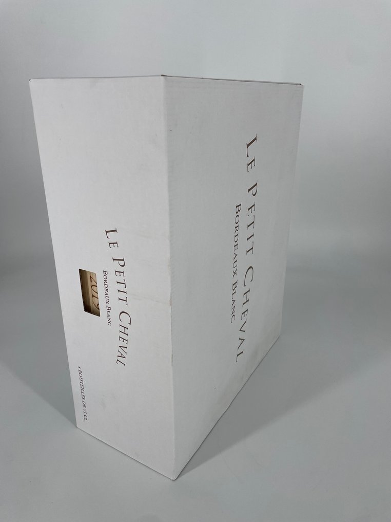 2019 Le Petit Cheval, Bordeaux Blanc by Château Cheval Blanc - Bordeaux - 3 Pullot (0.7 L) #1.0