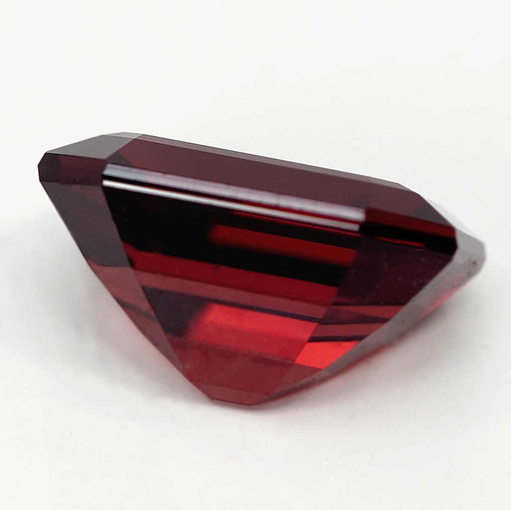 Spinello  - 2.03 ct - Lotus Gemology #3.2