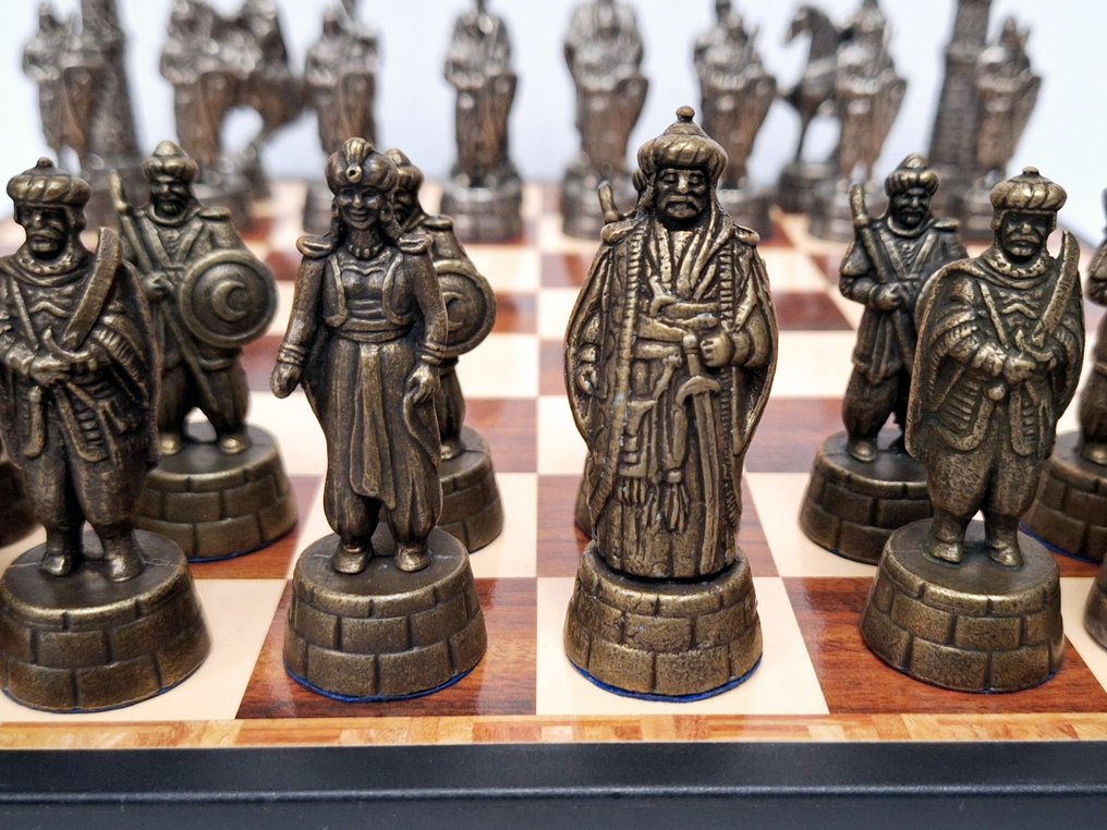 Set di scacchi - "Reconquista" Cristianos Y Musulmanes - Metallo #1.0