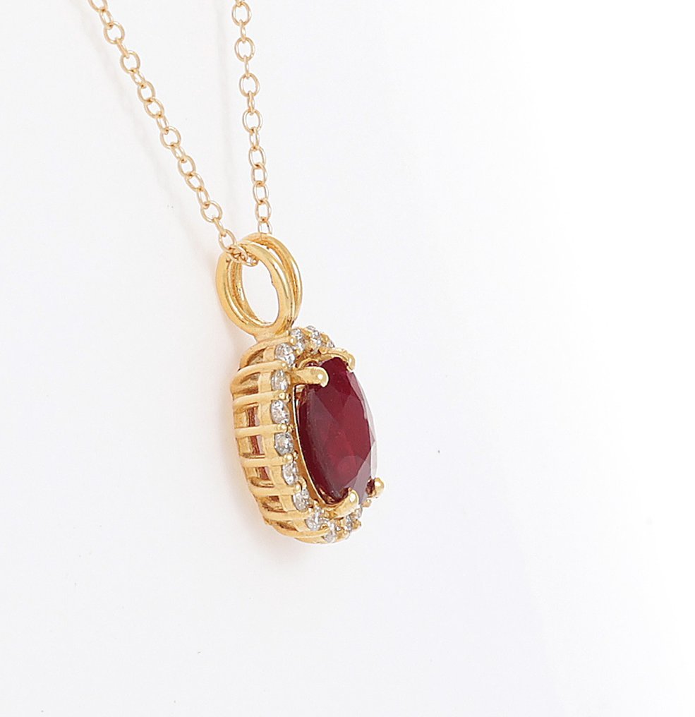 No reserve price - Necklace with pendant - 18 kt. Yellow gold -  1.08ct. tw. Ruby - Diamond #3.2