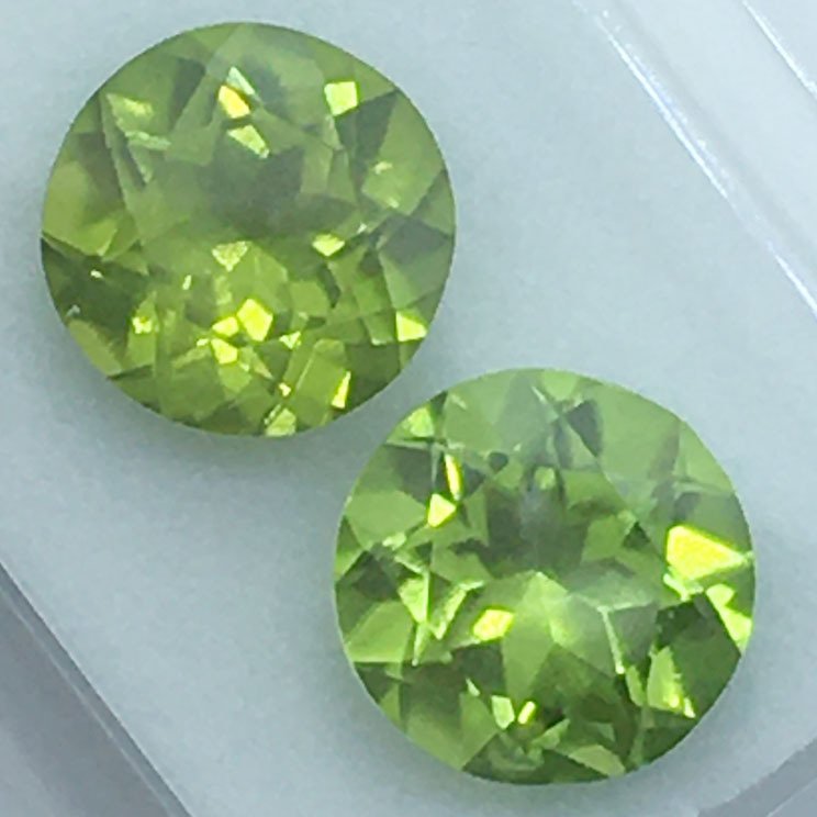 Ingen mindstepris - 2 pcs  Grøn Peridot  - 4.01 ct - Antwerp Laboratory for Gemstone Testing (ALGT) - Naturlig peridot #1.0
