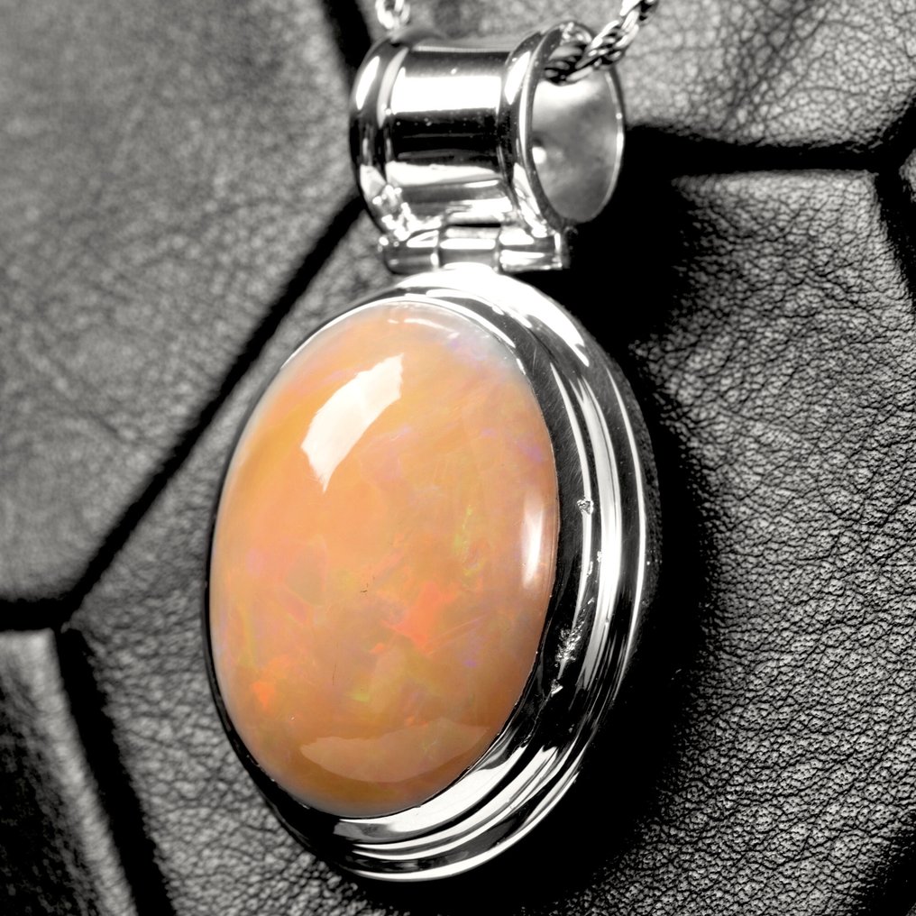 Superb larger Welo opal gem, 120 carats. Ring with Welo Opal Gemstone - Modern Design in Silver. - Height: 49 mm - Width: 27 mm- 24 g #1.0