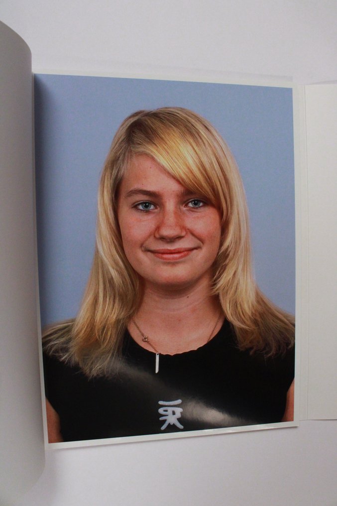 Olaf Nicolai - The Blondes - Artists' book - 2005 #4.3