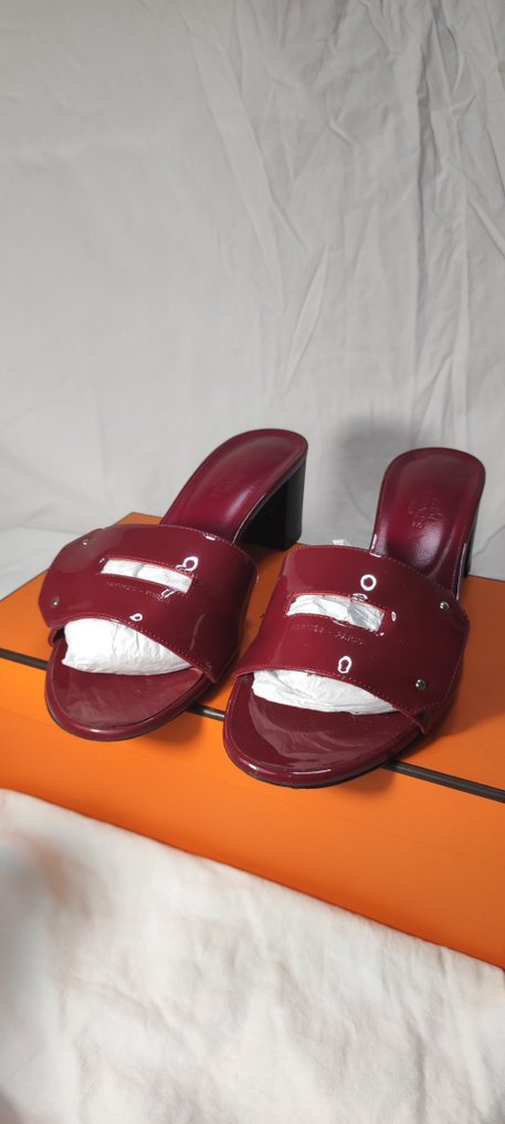 Hermès - Heeled sandals - Size: EU 37.5 #1.0