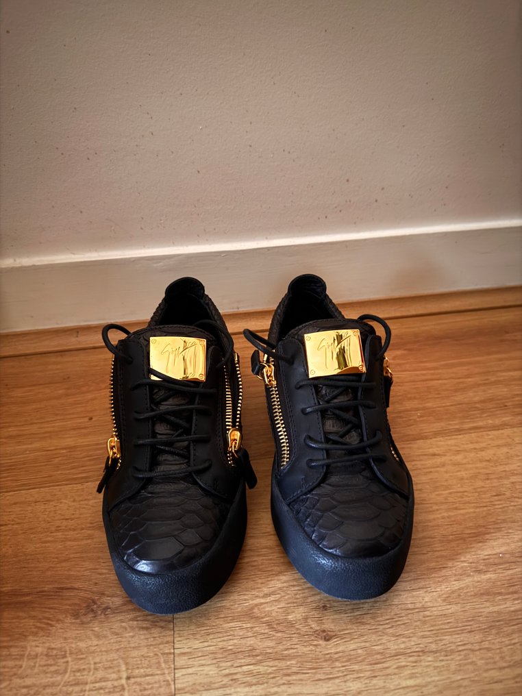 Misura 4 scarpe hotsell
