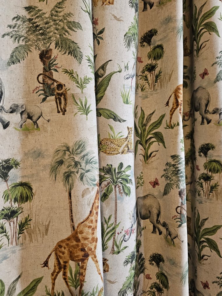 Bohemisk stoff med eksotiske dyr - 300x280cm - Realistisk dyredesign - Tekstil - 300 cm - 280 cm #1.0