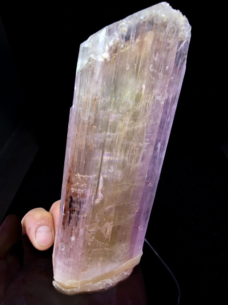 Kunziet Kristal - Hoogte: 165 mm - Breedte: 65 mm- 750 g - (1) #1.0