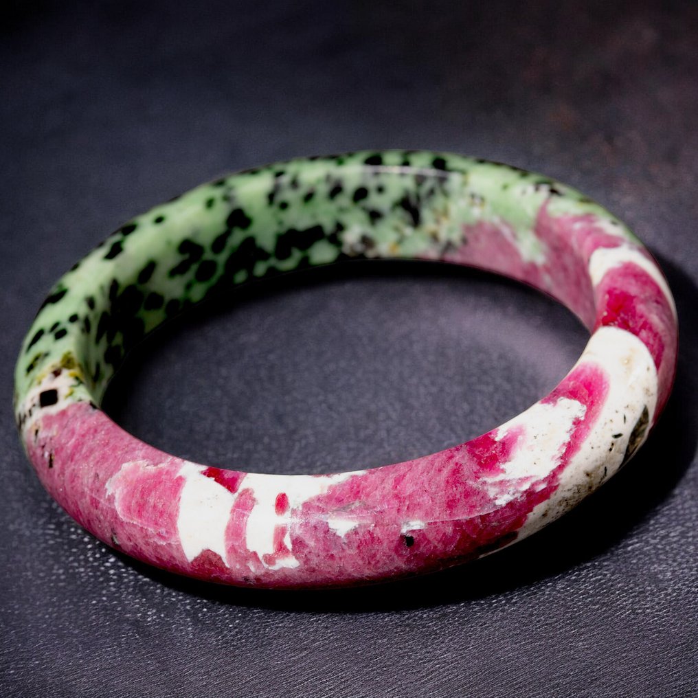 Unike håndlagde smykker. Ruby - Zoisite solid armbånd - Høyde: 72.5 mm - Bredde: 72.5 mm- 58 g #1.0