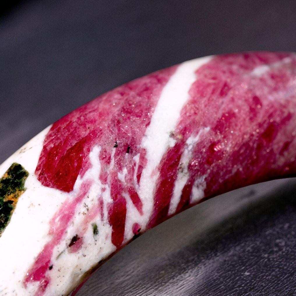 Unike håndlagde smykker. Ruby - Zoisite solid armbånd - Høyde: 72.5 mm - Bredde: 72.5 mm- 58 g #3.2