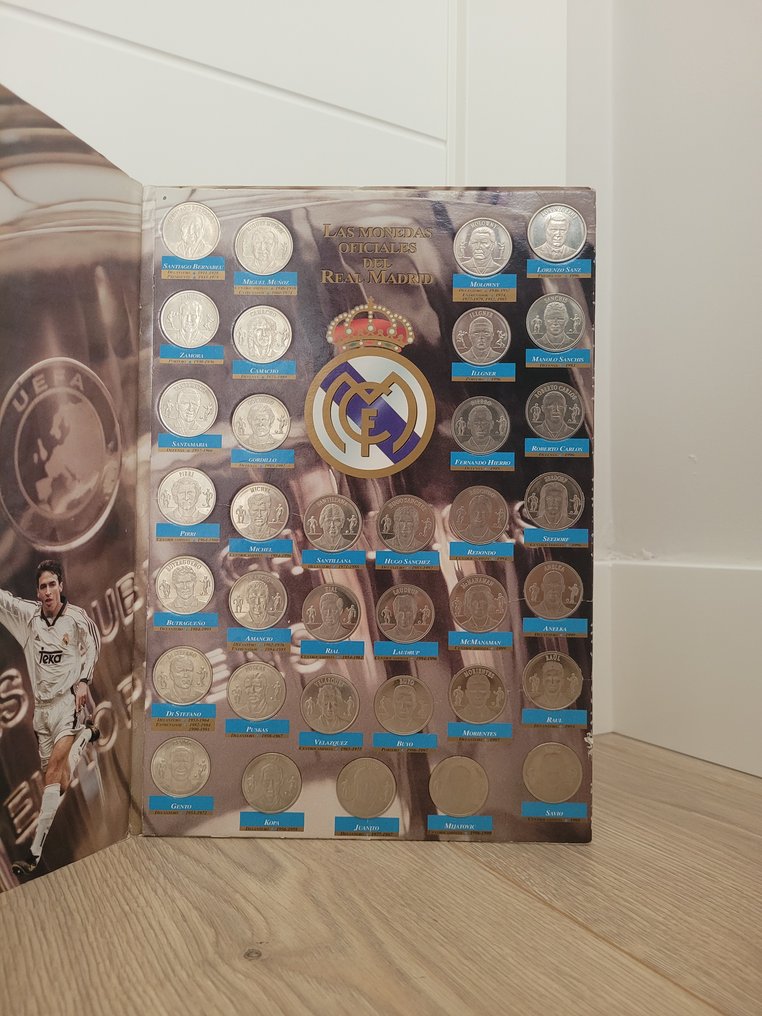 35 νομίσματα ασημένια Real Madrid από τον 20ό έως τον 21ο αιώνα + πλήρες άλμπουμ με κάρτες.  #2.1