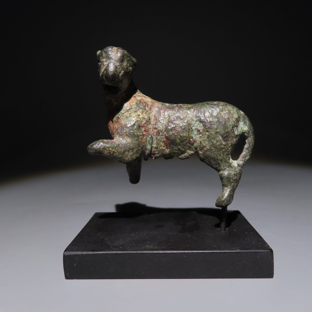 Ancient Roman Bronze Panther Figure. 1st-2nd century AD. 6 cm length. #1.0