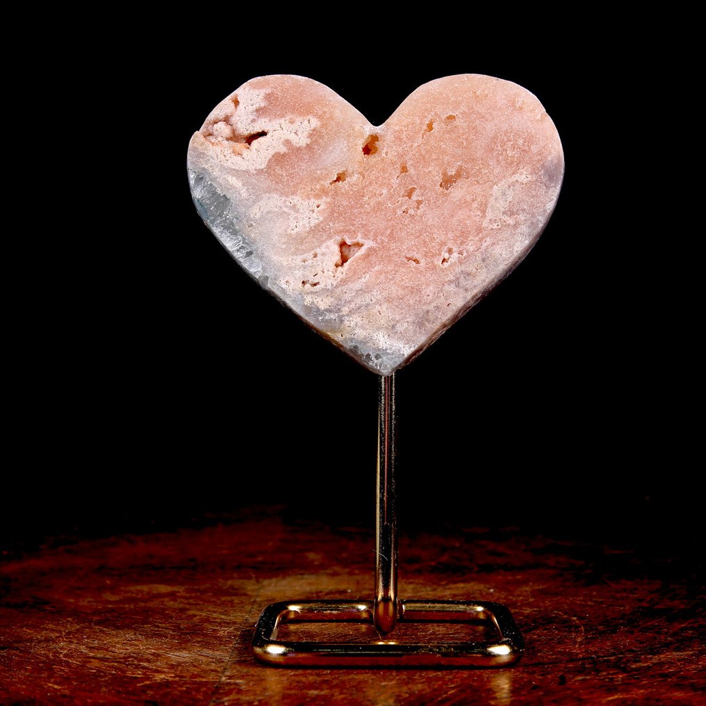 A Rose Amethyst Carving Heart - Height: 166 mm - Width: 111 mm- 447 g #2.1