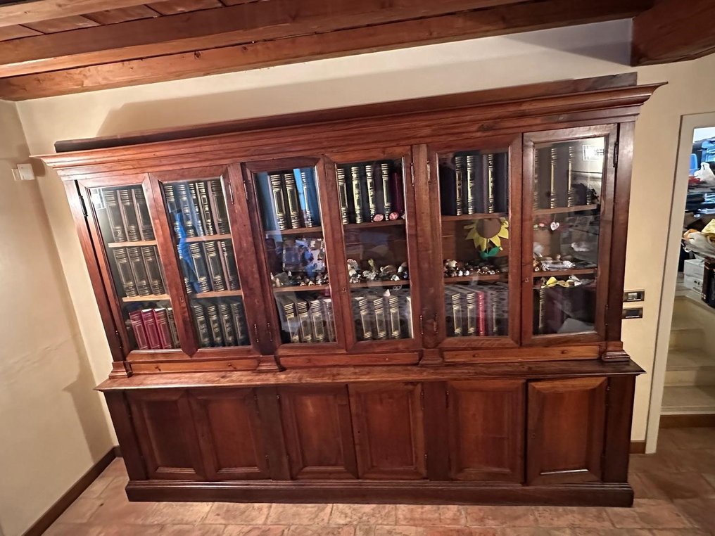 Bookcase - Walnut #1.0