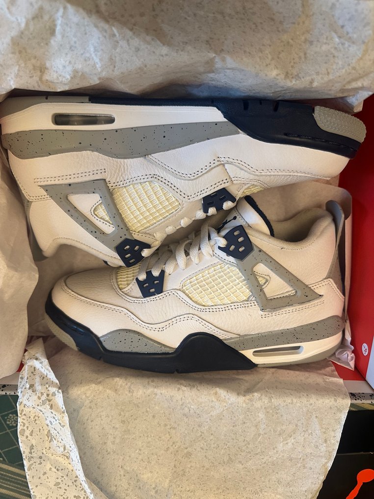 Air Jordan Air Jordan 4 Sneakers Size EU 38.5 New with tags auction online Catawiki